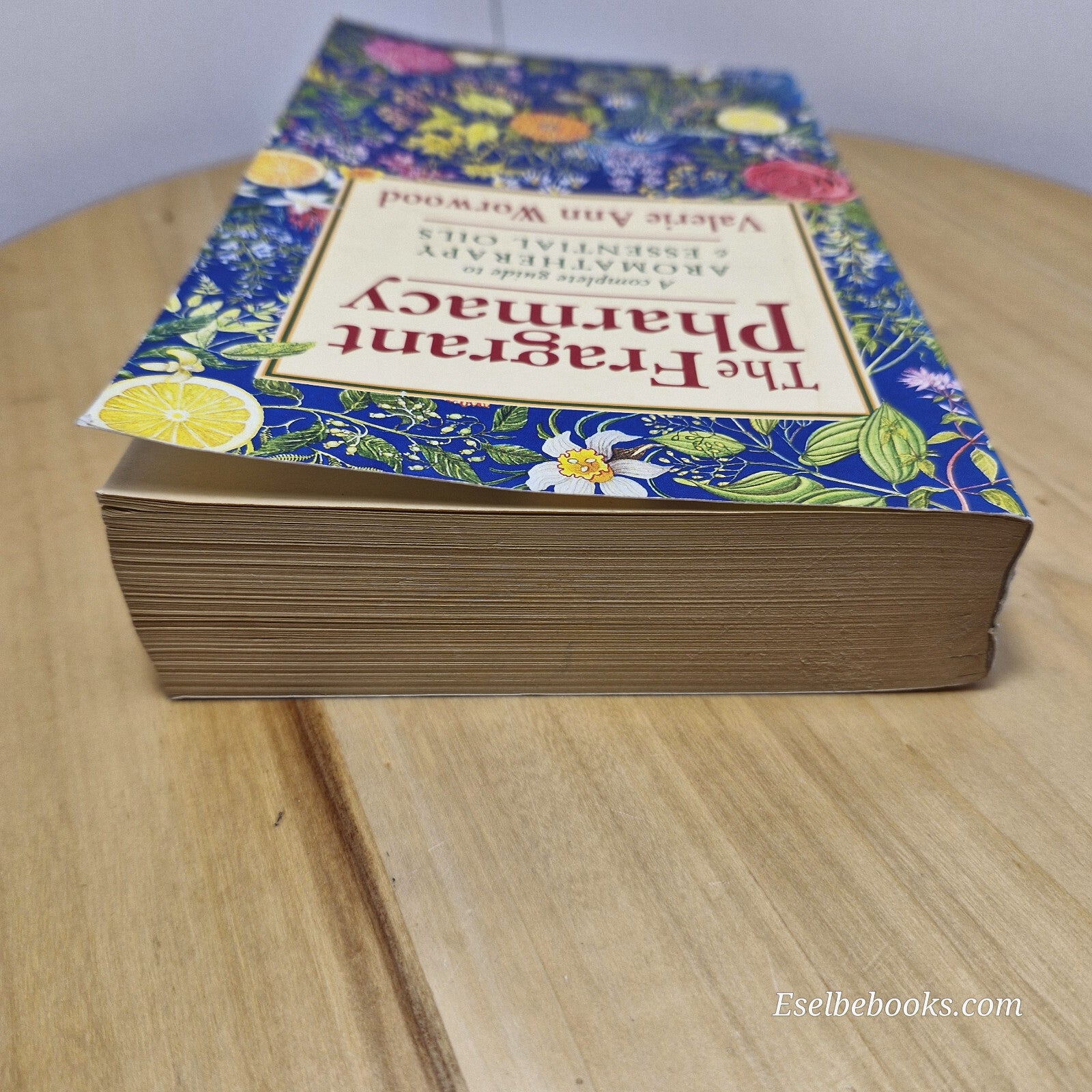 The Fragrant Pharmacy A Complete Guide to Aromatherapy & Essential Oils By Va...