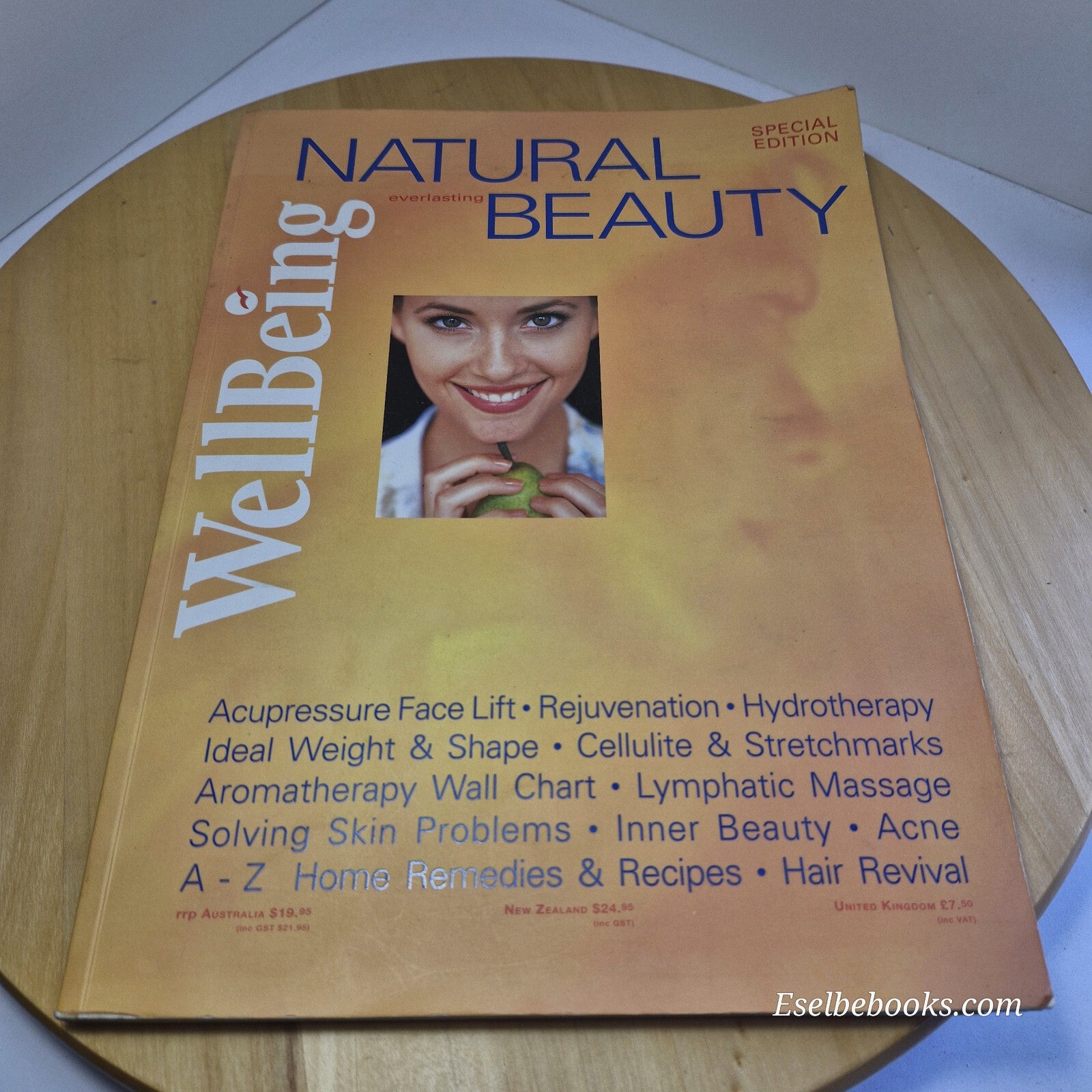 Australian Wellbeing magazine issue 43 & Natural beauty special edition magaz...