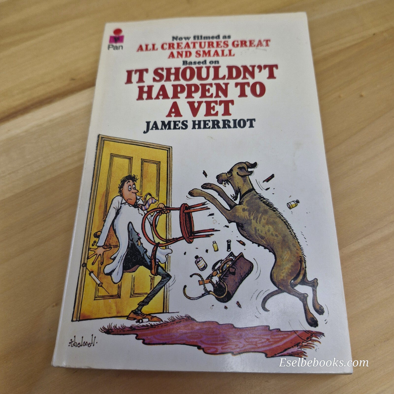 It Shouldn't Happen to a Vet By James Herriot · vintage paperback