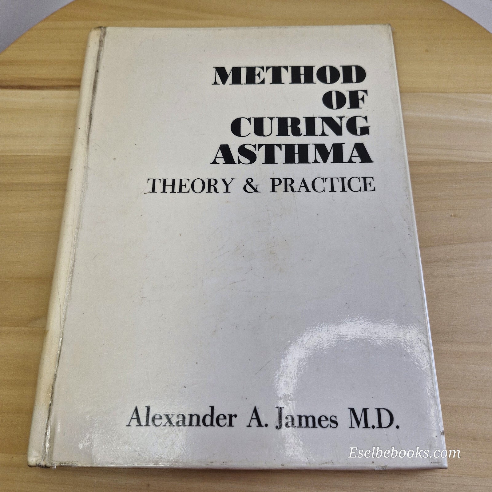 Health: 5 dealing with Asthma guides - paperback/hardback