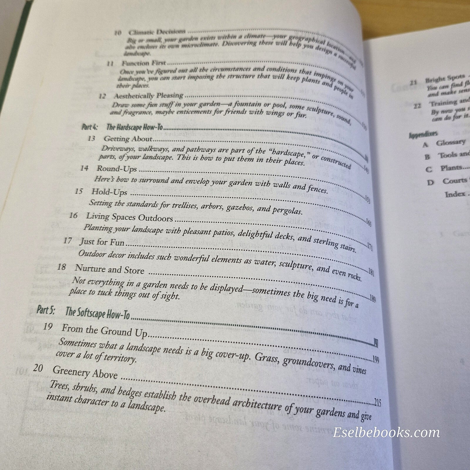 The Complete Idiot's Guide to Landscaping Illustrated By Joel M. Lerner · 200...