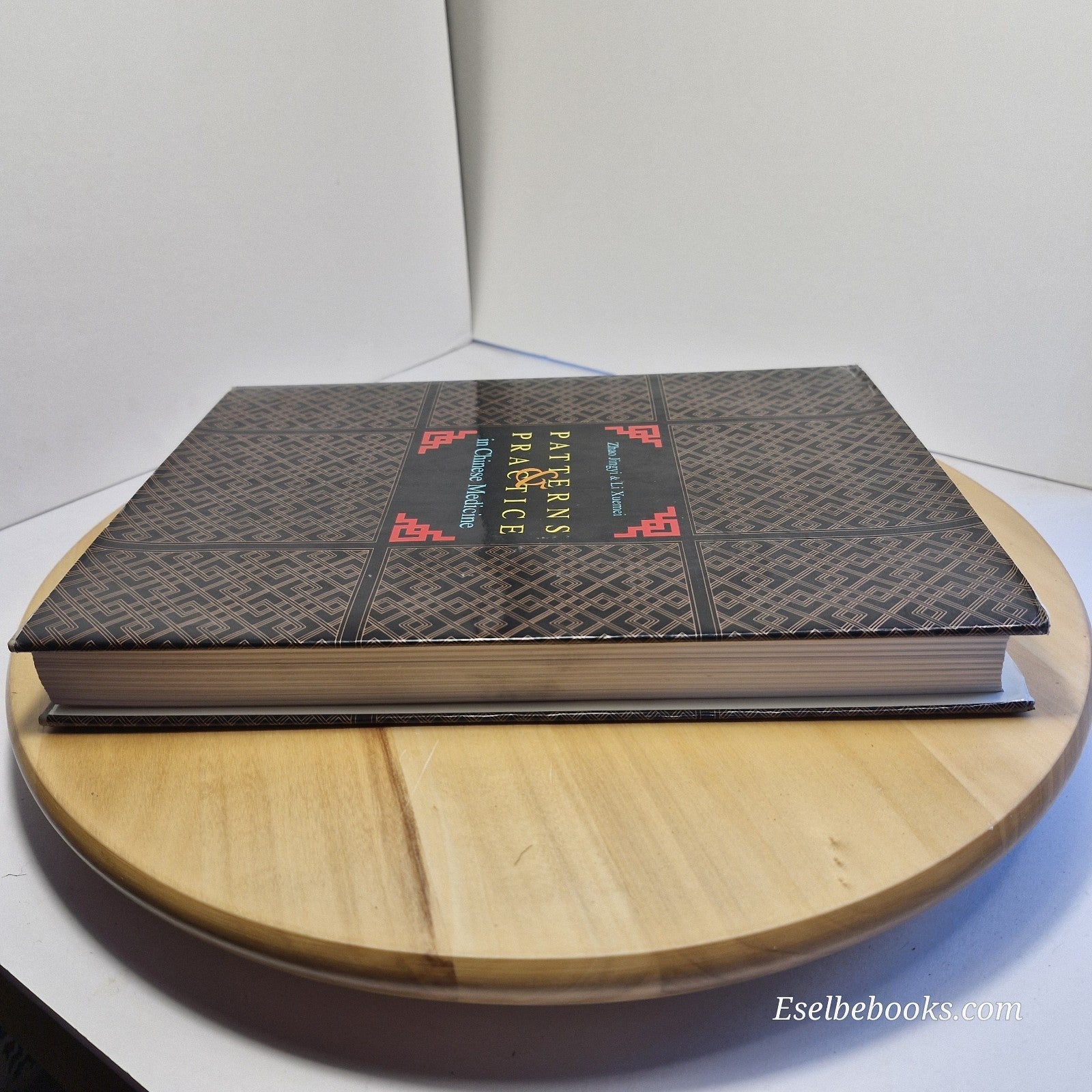 Patterns and Practice in Chinese Medicine by Xuemeii Li and Jingyi Zhao...