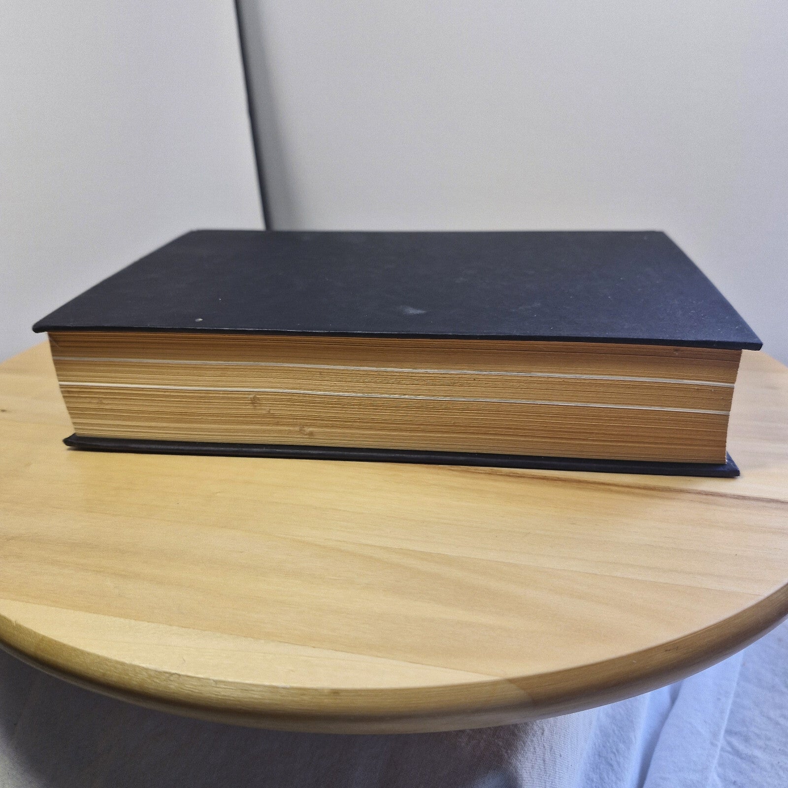 In the Arena An Autobiography By Charlton Heston · 1995 - hardback NO dust ja...