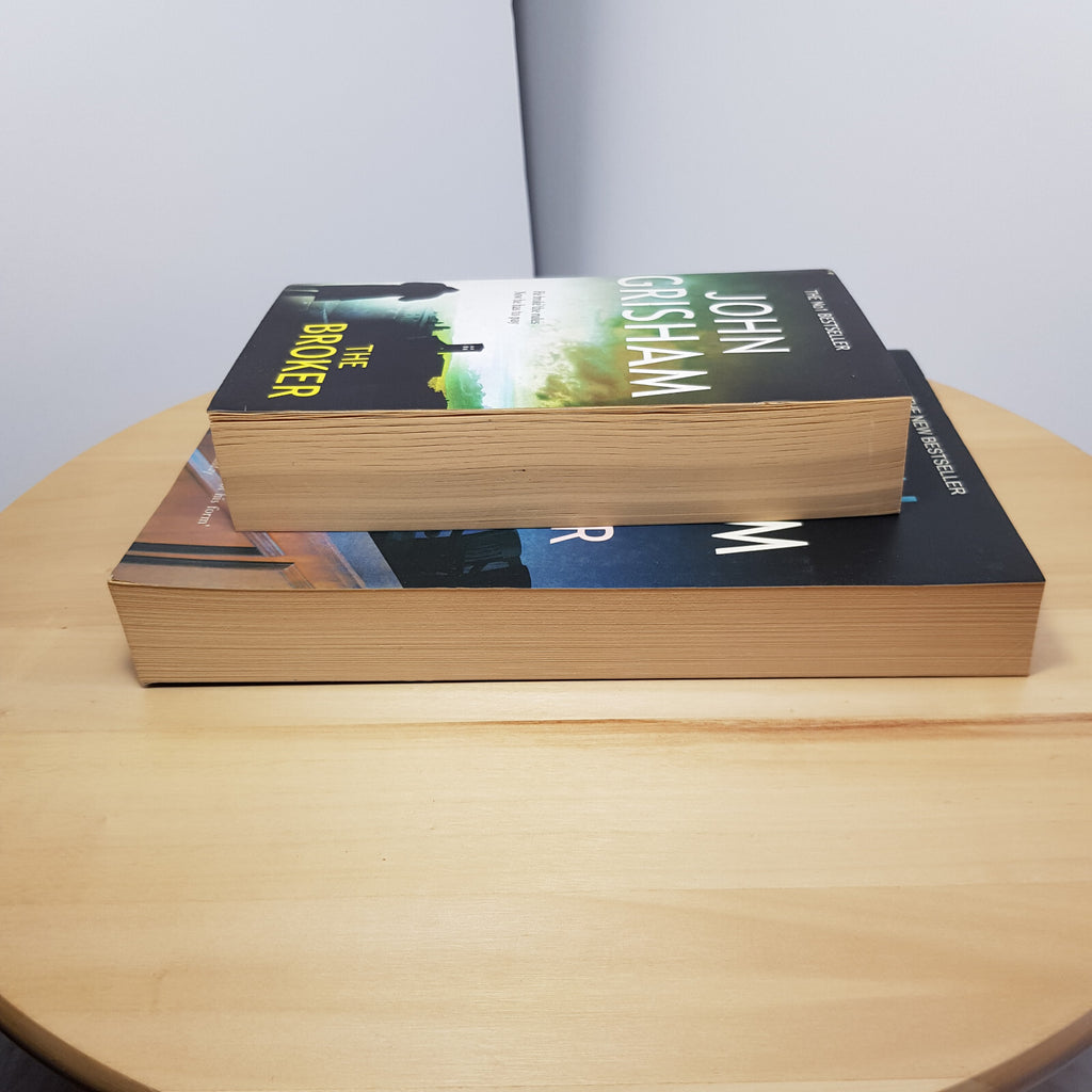 2 x John Grisham novels - The Borker & The Last Juror - paperbacks