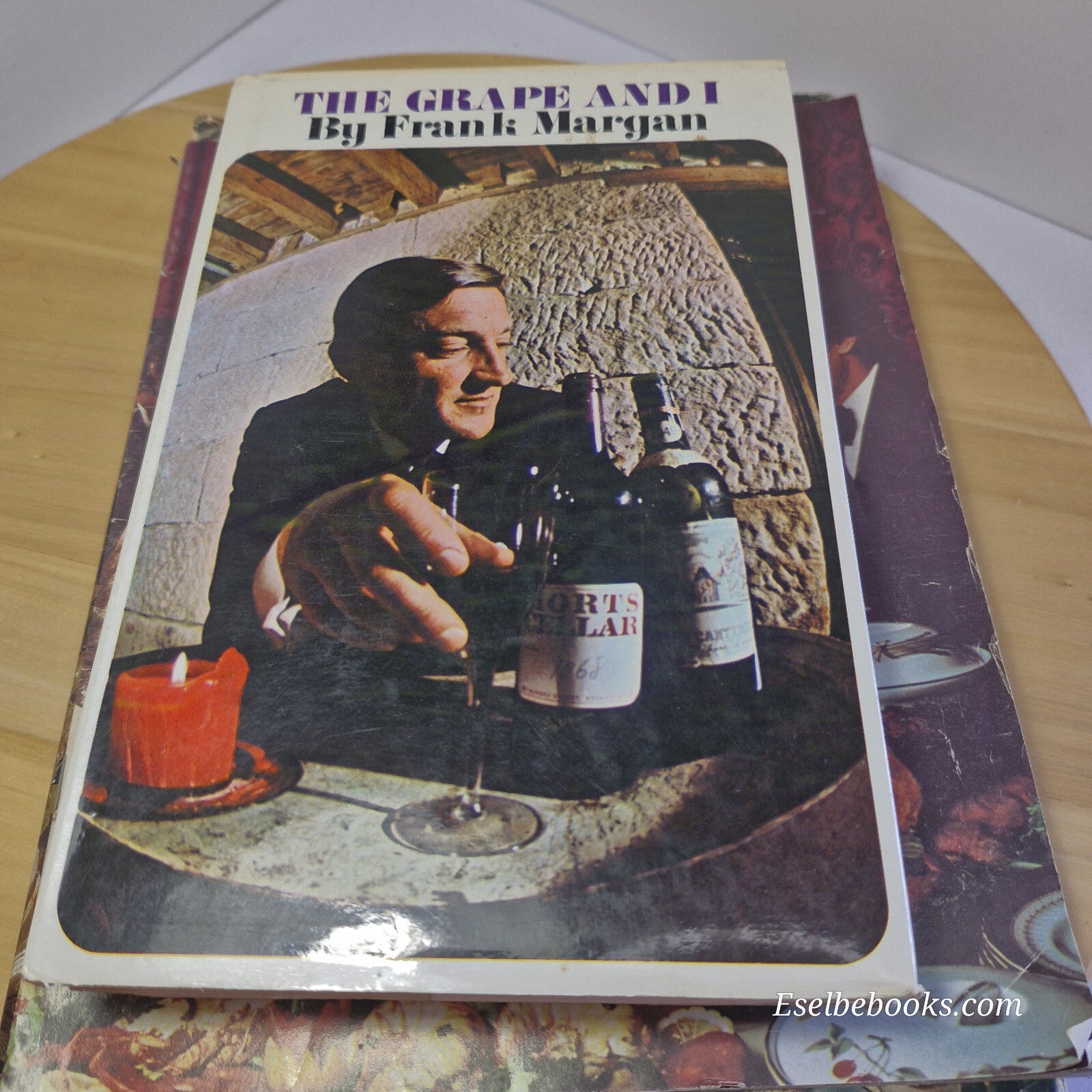Vintage books/brochures about wine x 18 - paperbacks/hardbacks